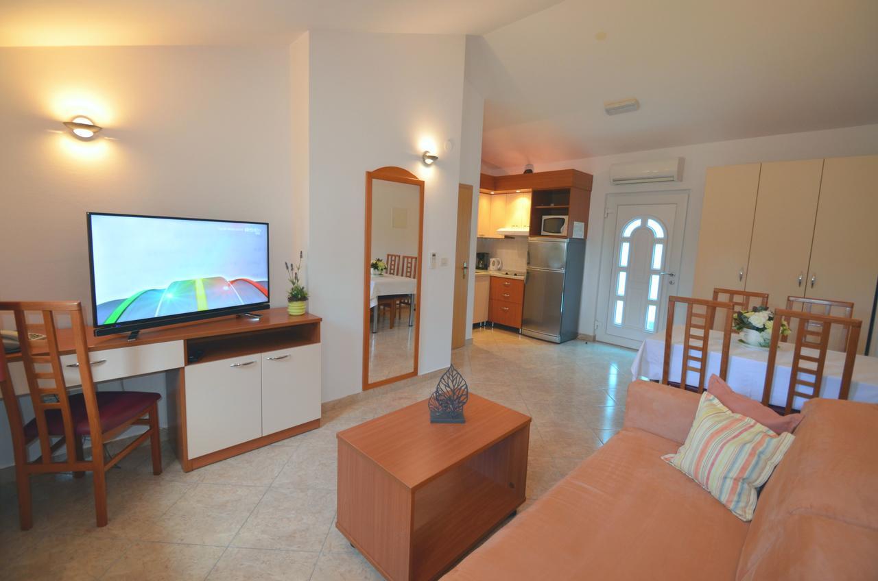 Apartments Materada Residence Пореч Экстерьер фото