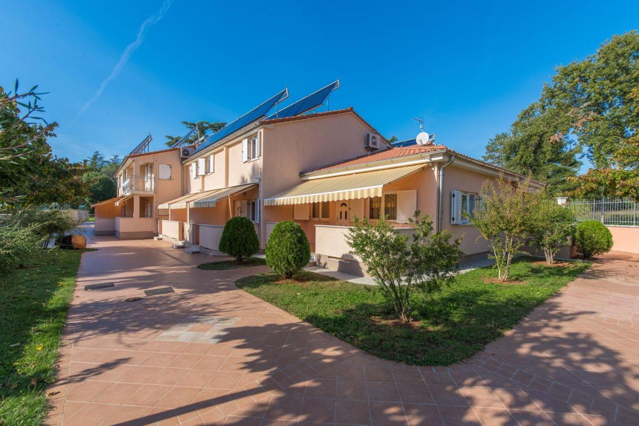 Apartments Materada Residence Пореч Экстерьер фото